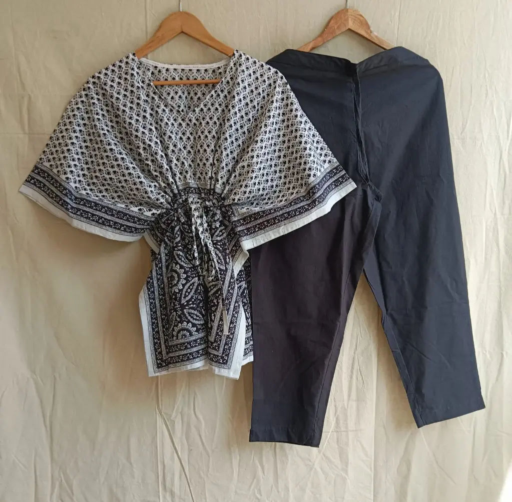 👉 Pure Cotton Kaftan With Pant Set Fabric : Pure Cotton  Size : 36 38 40 42 44 46 One Side Pocket In Payzama