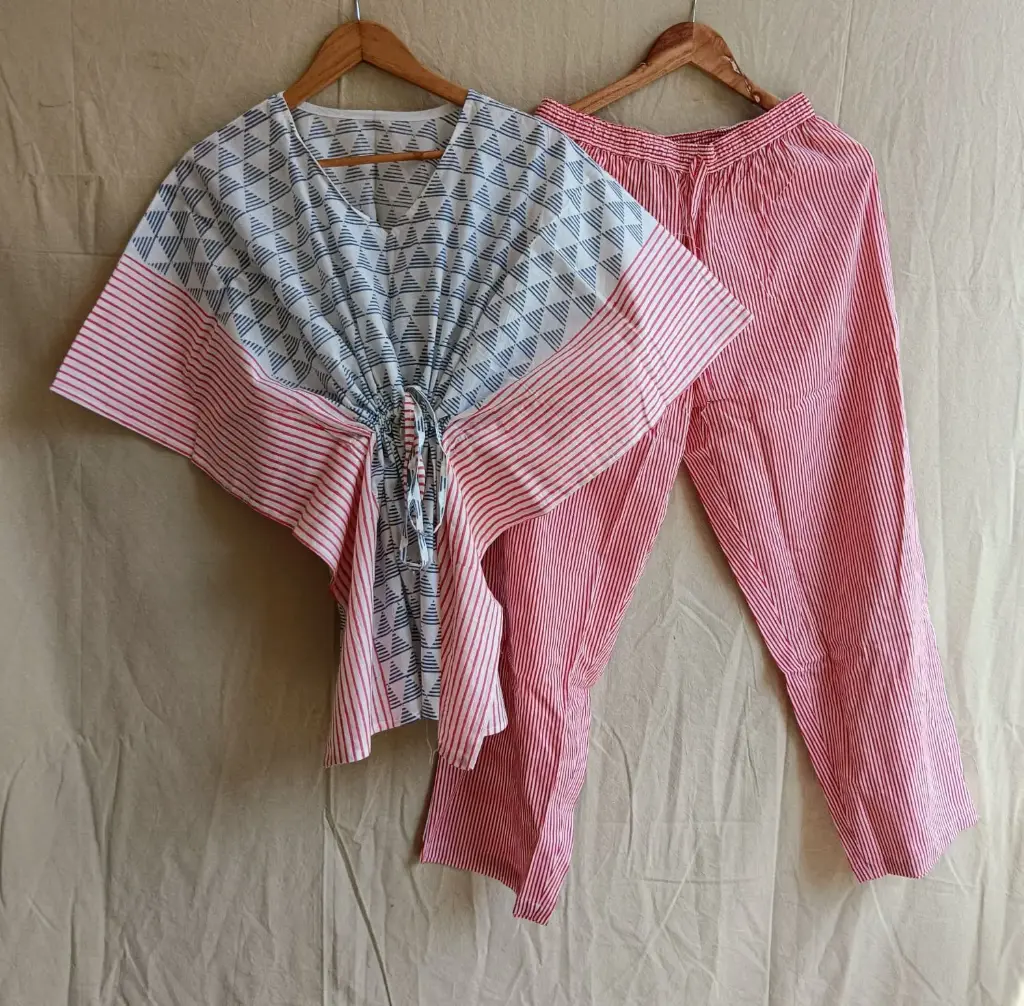 👉 Pure Cotton Kaftan With Pant Set Fabric : Pure Cotton  Size : 36 38 40 42 44 46 One Side Pocket In Payzama