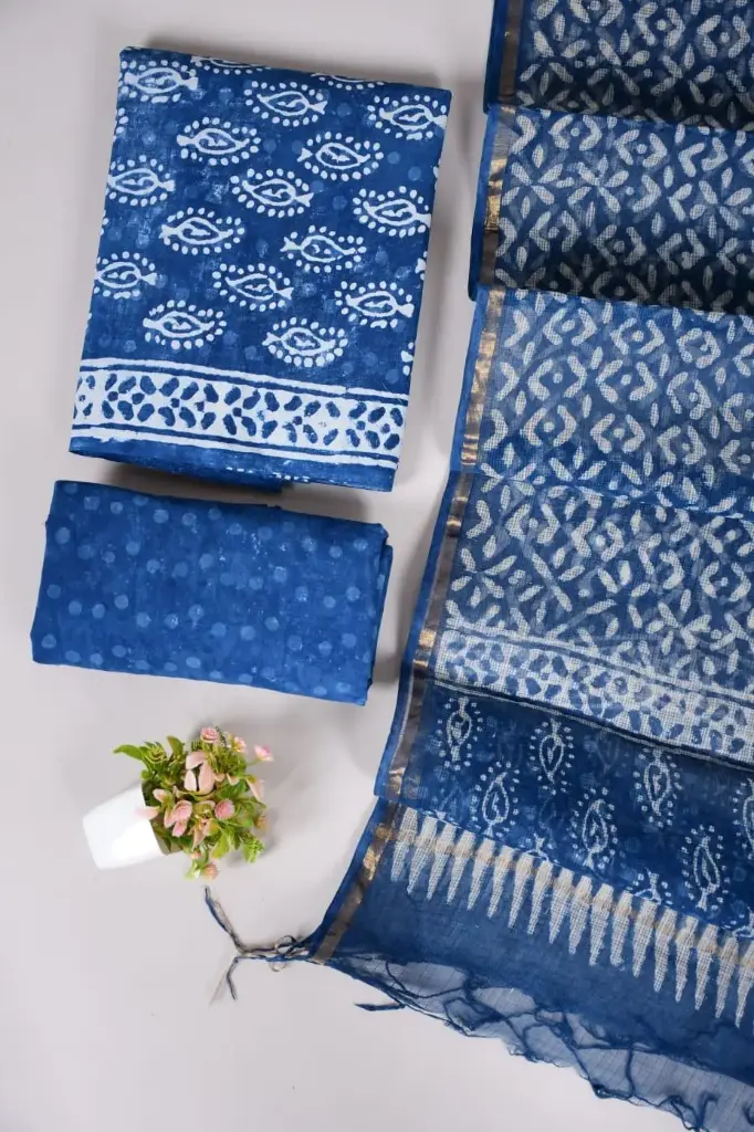 👉  Pure Cotton Suit with Kota Doria Dupatta Hand Block Printed Top        : 2.5 mtr ( Cotton ) Bottom  : 2.5 mtr ( Cotton ) Dupatta : 2.5 mtr ( Kota Doria )