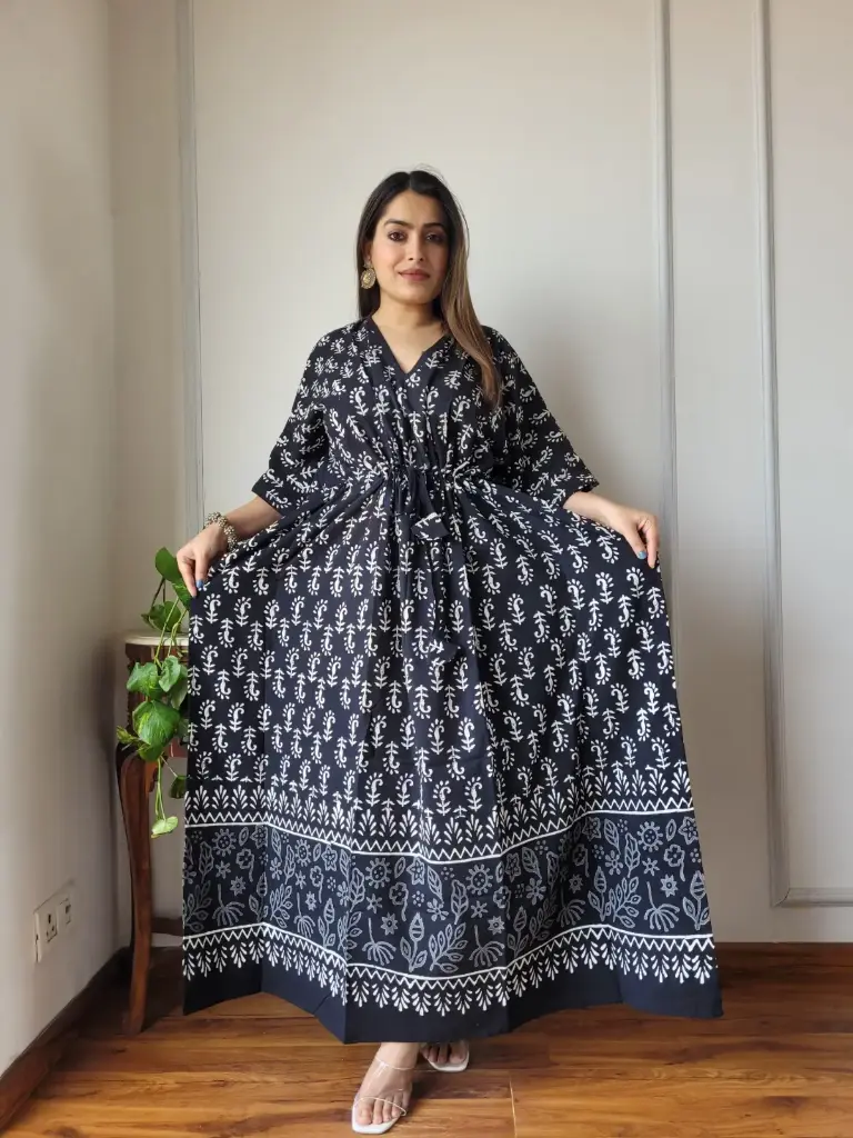 👉 Pure Cotton Kaftan  Hand Block Printed 100% Pure cotton  Free Size up 36 to 52   Length : 52 inch   👉 Shipping Free Within India