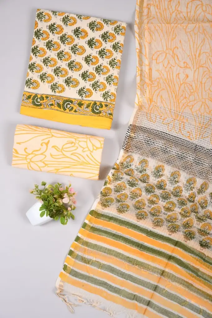 👉  Pure Cotton Suit with Kota Doria Dupatta Hand Block Printed Top        : 2.5 mtr ( Cotton ) Bottom  : 2.5 mtr ( Cotton ) Dupatta : 2.5 mtr ( Kota Doria )