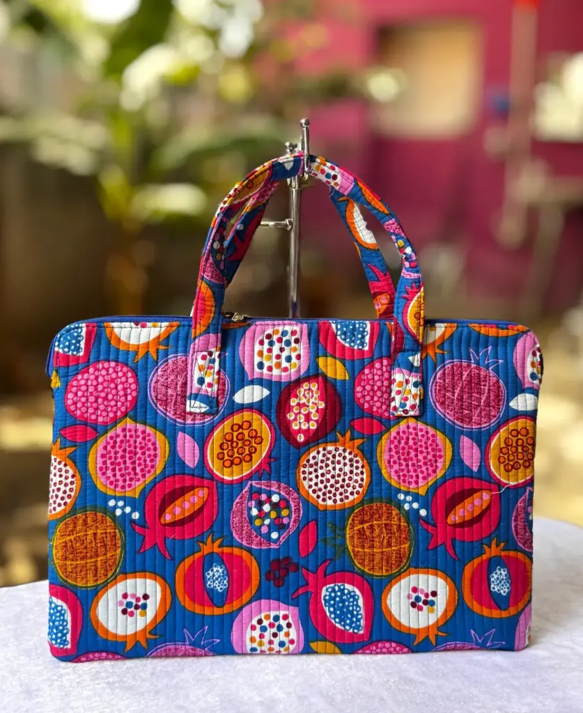 👉 Laptop Bags Beautiful quilted hand block printed Single partition One inside pocket High quality canvas fabric inside lining Size : 11.5"X17  👉 Shipping Free in India
