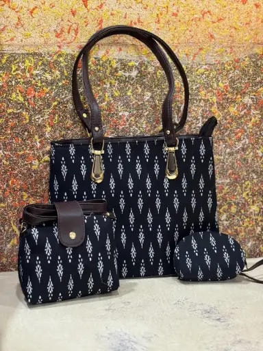 👉 3 combo Bag Set Tote Sling Bag and Pouch Double partition inside pocket Tote bag Size : 12"X12 Sling bag Single partition : Size 8"X8 And a coin pouch Weight : 550 gram approx 👉 Shipping free iN iNDIA