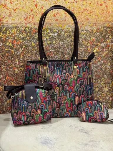👉 3 combo Bag Set Tote Sling Bag and Pouch Double partition inside pocket Tote bag Size : 12"X12 Sling bag Single partition : Size 8"X8 And a coin pouch Weight : 550 gram approx 👉 Shipping free iN iNDIA