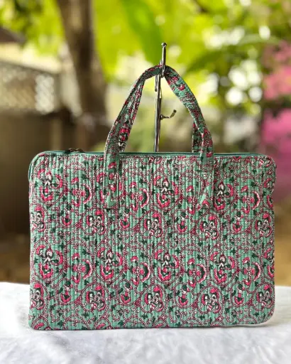 👉 Laptop Bags Beautiful quilted hand block printed Single partition One inside pocket High quality canvas fabric inside lining Size : 11.5"X17  👉 Shipping Free in India
