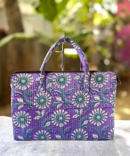 👉 Laptop Bags Beautiful quilted hand block printed Single partition One inside pocket High quality canvas fabric inside lining Size : 11.5"X17  👉 Shipping Free in India