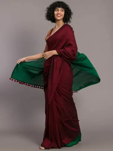 👉 Pure Khadi Cotton Bar Saree  Fabric : khadi Cotton Saree   : 5.5 Meters Blouse  : 0.90 Meter ( Running )