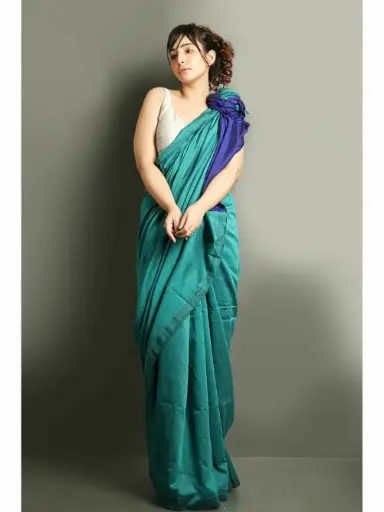 👉 Pure Khadi Cotton Bar Saree  Fabric : khadi Cotton Saree   : 5.5 Meters Blouse  : 0.90 Meter ( Running )
