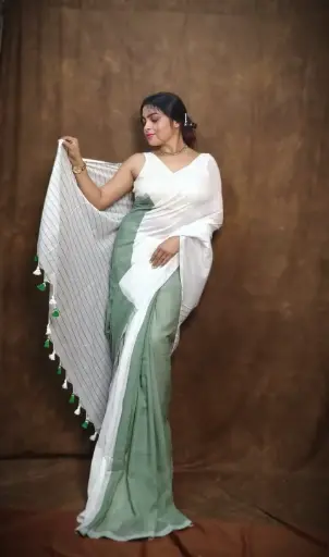 👉 Pure Khadi Cotton Bar Saree  Fabric : khadi Cotton Saree   : 5.5 Meters Blouse  : 0.90 Meter ( Running )