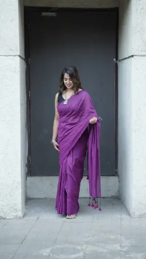 👉 Pure Khadi Cotton Bar Saree  Fabric : khadi Cotton Saree   : 5.5 Meters Blouse  : 0.90 Meter ( Running )