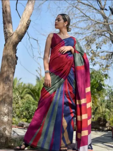 👉 Pure Khadi Cotton Bar Saree  Fabric : khadi Cotton Saree   : 5.5 Meters Blouse  : 0.90 Meter ( Running )