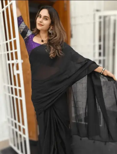 👉 Pure Khadi Cotton Bar Saree  Fabric : khadi Cotton Saree   : 5.5 Meters Blouse  : 0.90 Meter ( Running )