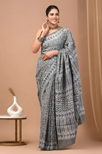 👉 Handblock Printed Pure Cotton Mulmul Saree  Fabric : Pure Cotton ( 92*80 )  Saree   : 5.5 Meter  Blouse  : 0.90 Meter 👉  Shipping  Free in India