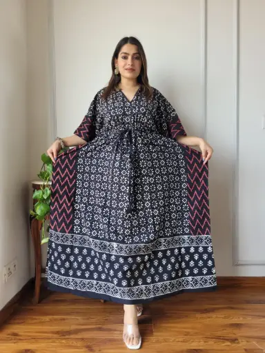 👉 Pure Cotton Kaftan  Hand Block Printed 100% Pure cotton  Free Size up 36 to 52   Length : 52 inch   👉 Shipping Free Within India