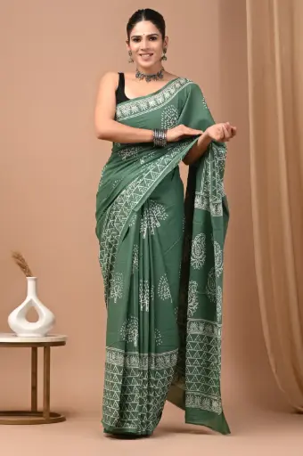 👉 Handblock Printed Pure Cotton Mulmul Saree  Fabric : Pure Cotton ( 92*80 )  Saree   : 5.5 Meter  Blouse  : 0.90 Meter 👉  Shipping  Free in India