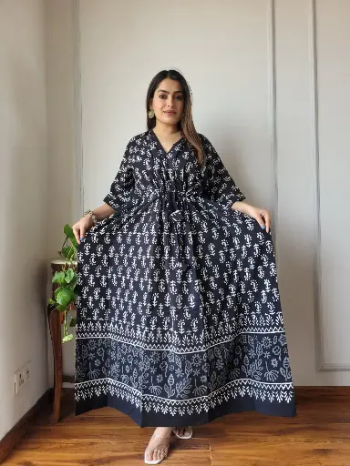 👉 Pure Cotton Kaftan  Hand Block Printed 100% Pure cotton  Free Size up 36 to 52   Length : 52 inch   👉 Shipping Free Within India