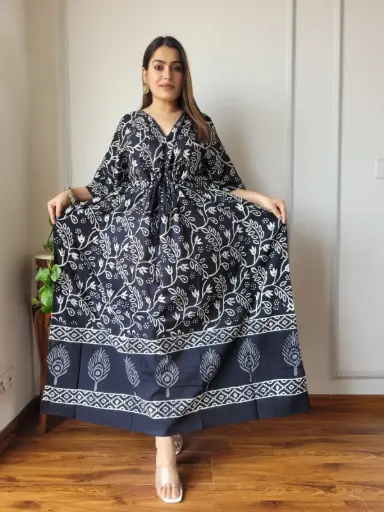 👉 Pure Cotton Kaftan Hand Block Printed 100% Pure cotton Free Size up 36 to 52  Length : 52 inch  👉 Shipping Free Within India