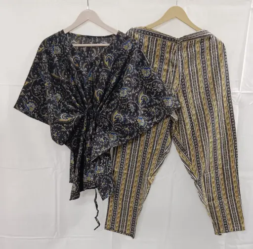👉 Pure Cotton Kaftan With Pant Set Fabric : Pure Cotton  Size : 36 38 40 42 44 46 One Side Pocket In Payzama