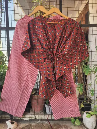 👉 Pure Cotton Kaftan With Pant Set Fabric : Pure Cotton  Size : 36 38 40 42 44 46 One Side Pocket In Payzama