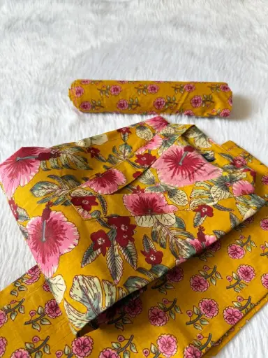 Summer Collection three piece suit in our traditional printed cotton kurti pant and printed dupatta🥰_  Premium QUALITY 👗 FABRICS Neck pattern Angrakha style 👗 Type -  kurti straight Side cut (43) Pant With Pocket(38)  Dupatta (2.3m)    📏  Size (M 38)(L 40) (XL 42)(XXL 44)