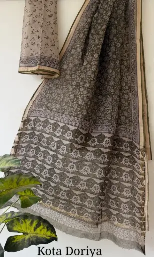 👉 Pure Kota Doria Saree  Hand Block print Dabu print Bagru print  Size     : 5.5 mtr  Blouse : 0.90 mtr