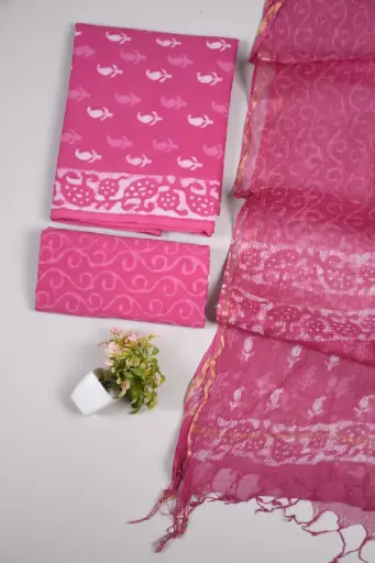 👉  Pure Cotton Suit with Kota Doria Dupatta Hand Block Printed Top        : 2.5 mtr ( Cotton ) Bottom  : 2.5 mtr ( Cotton ) Dupatta : 2.5 mtr ( Kota Doria )