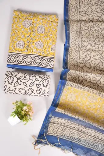 👉  Pure Cotton Suit with Kota Doria Dupatta Hand Block Printed Top        : 2.5 mtr ( Cotton ) Bottom  : 2.5 mtr ( Cotton ) Dupatta : 2.5 mtr ( Kota Doria )