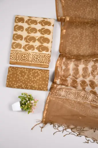 👉  Pure Cotton Suit with Kota Doria Dupatta Hand Block Printed Top        : 2.5 mtr ( Cotton ) Bottom  : 2.5 mtr ( Cotton ) Dupatta : 2.5 mtr ( Kota Doria )