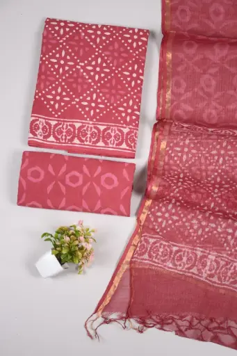 👉  Pure Cotton Suit with Kota Doria Dupatta Hand Block Printed Top        : 2.5 mtr ( Cotton ) Bottom  : 2.5 mtr ( Cotton ) Dupatta : 2.5 mtr ( Kota Doria )