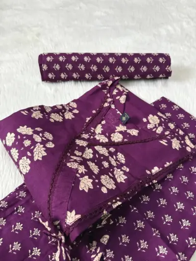 Summer Collection three piece suit in our traditional printed cotton kurti pant and printed dupatta🥰_  Premium QUALITY 👗 FABRICS Neck pattern Angrakha style 👗 Type -  kurti straight Side cut (43) Pant With Pocket(38)  Dupatta (2.3m)    📏  Size (M 38)(L 40) (XL 42)(XXL 44)